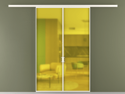 Алюминевая перегородка vd2_01_ Алюминий пудровый белый Сатинированное жёлтое стекло, триплекс, 6мм. Цвет Алюминий пудровый белый. Материал Алюминий в эмали. Коллекция Перегородка Formato вдоль стены двустворчатая. Картинка.